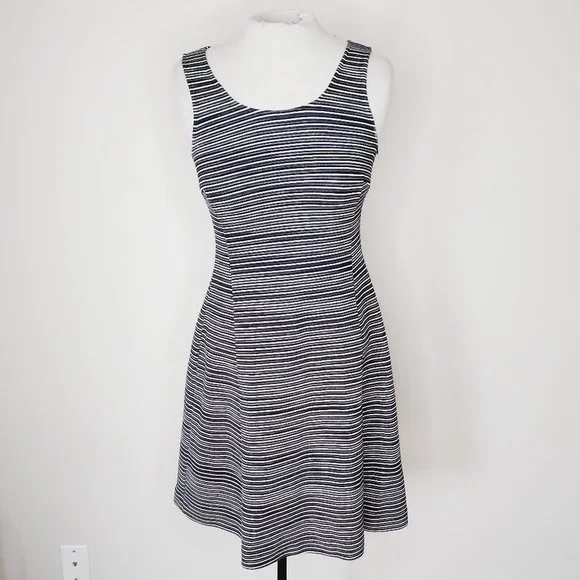 BANANA REPUBLIC Striped Fit & Flare Retro Dress - Picture 3 of 12